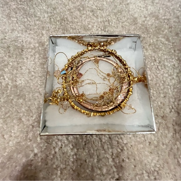 Elegant Gold Necklace with multi colored genuine crystals - Picture 4 of 4